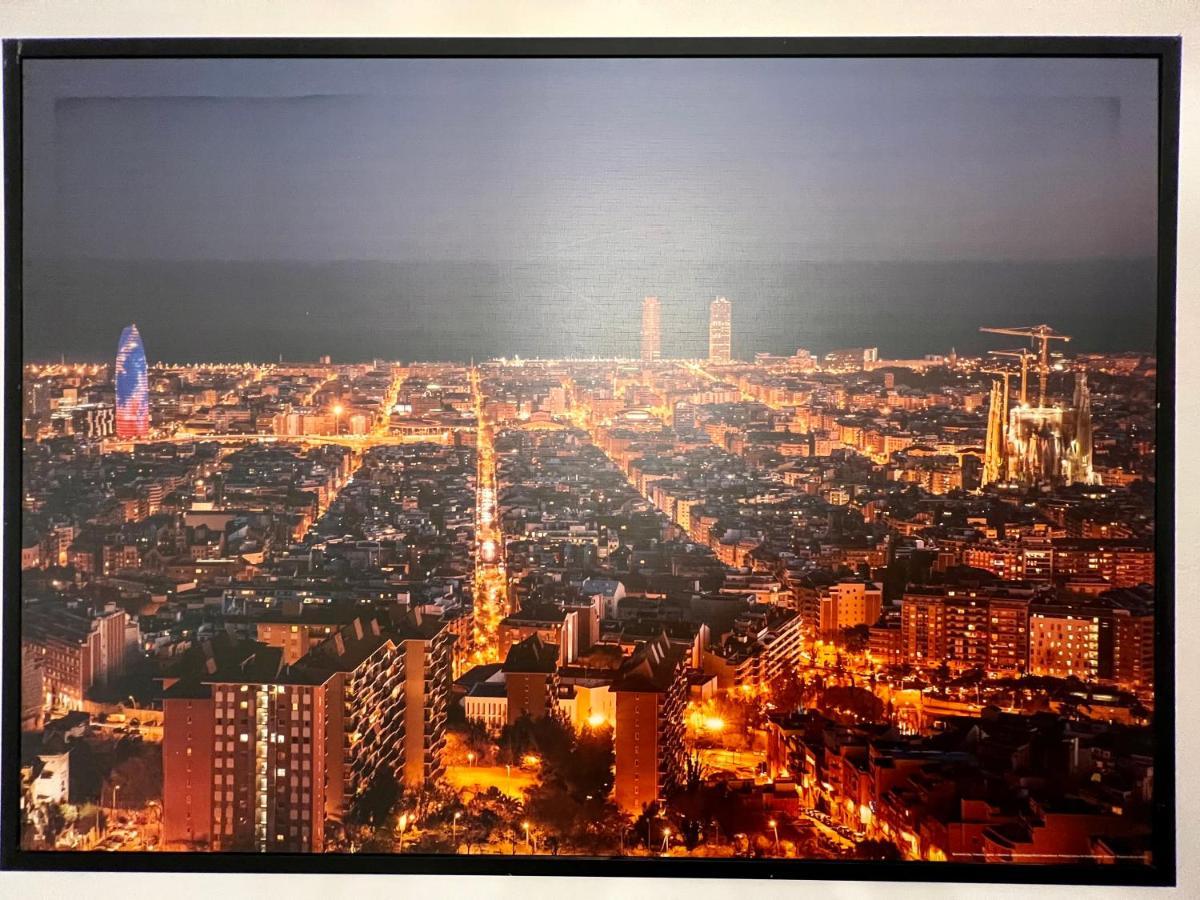 Room Familiar Sants Barcelona Exterior photo