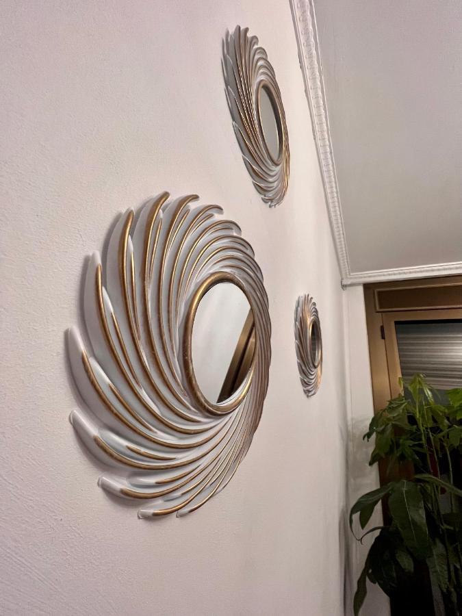 Room Familiar Sants Barcelona Exterior photo